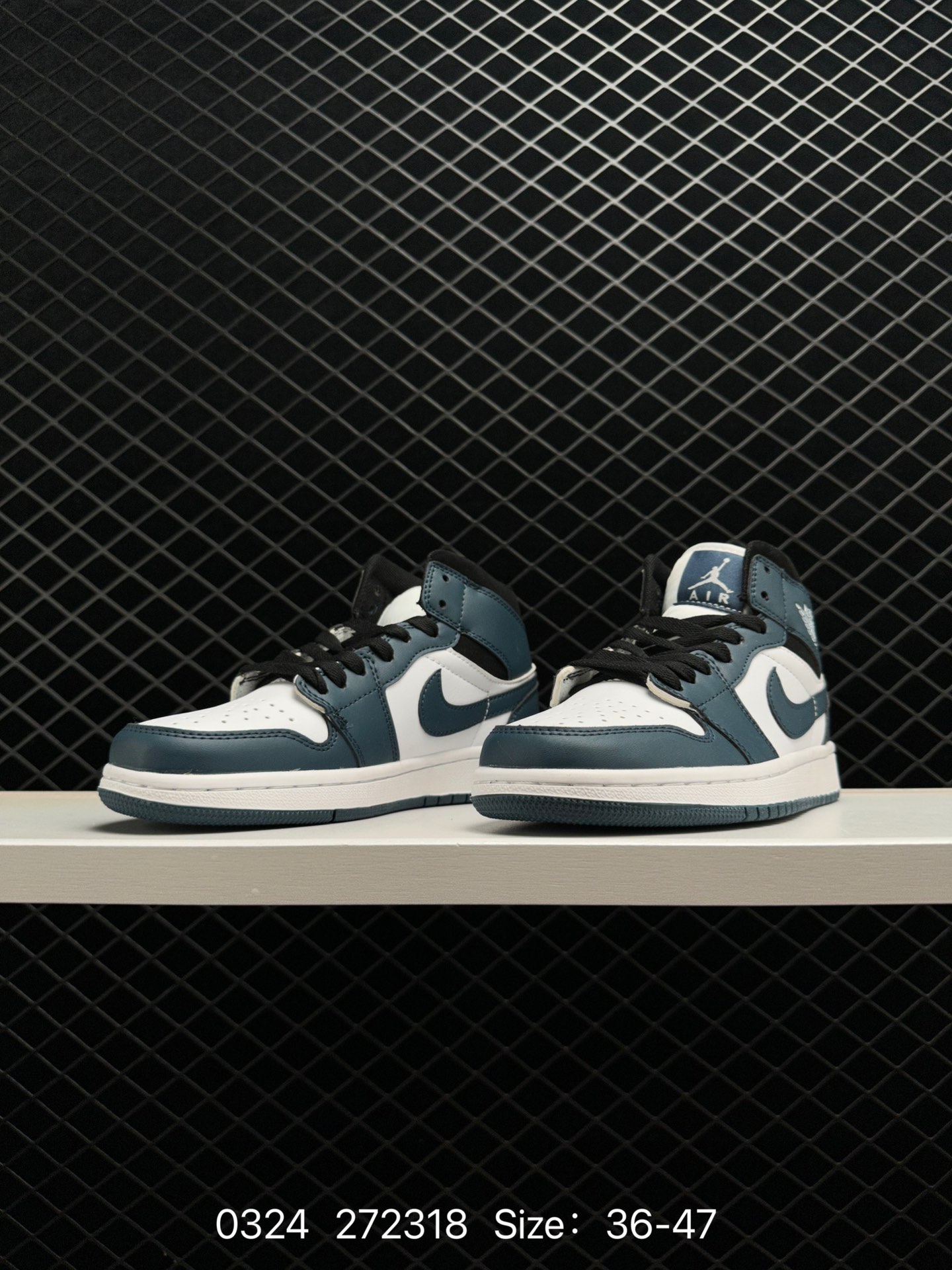 Air Jordan 1 Mid  AJ1